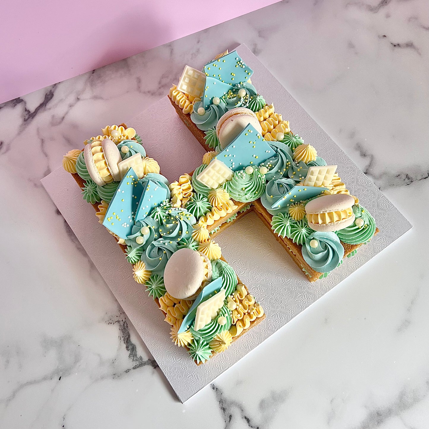 Classic Digit / Letter Cake