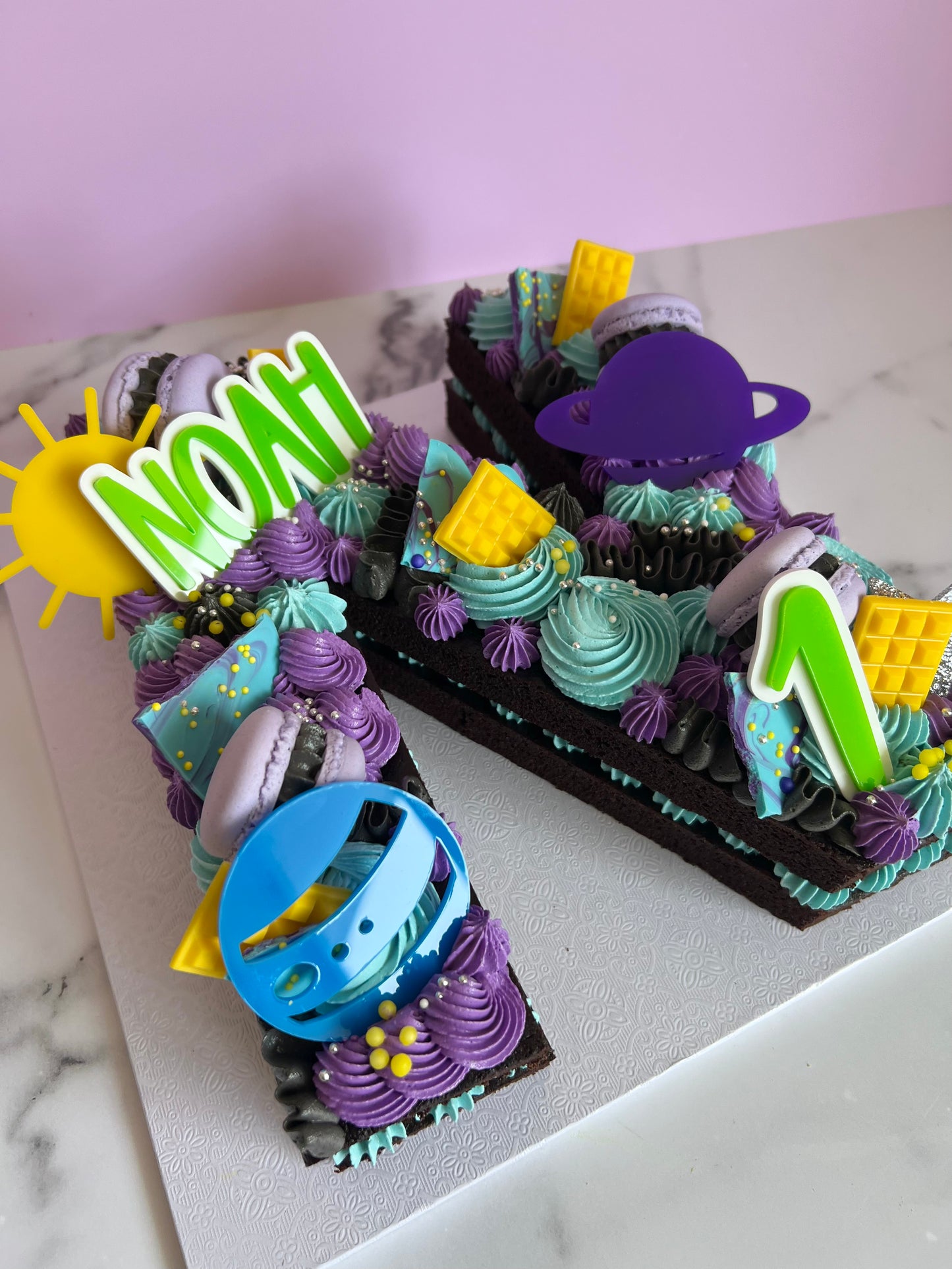 Design your own Digit / Letter Cake