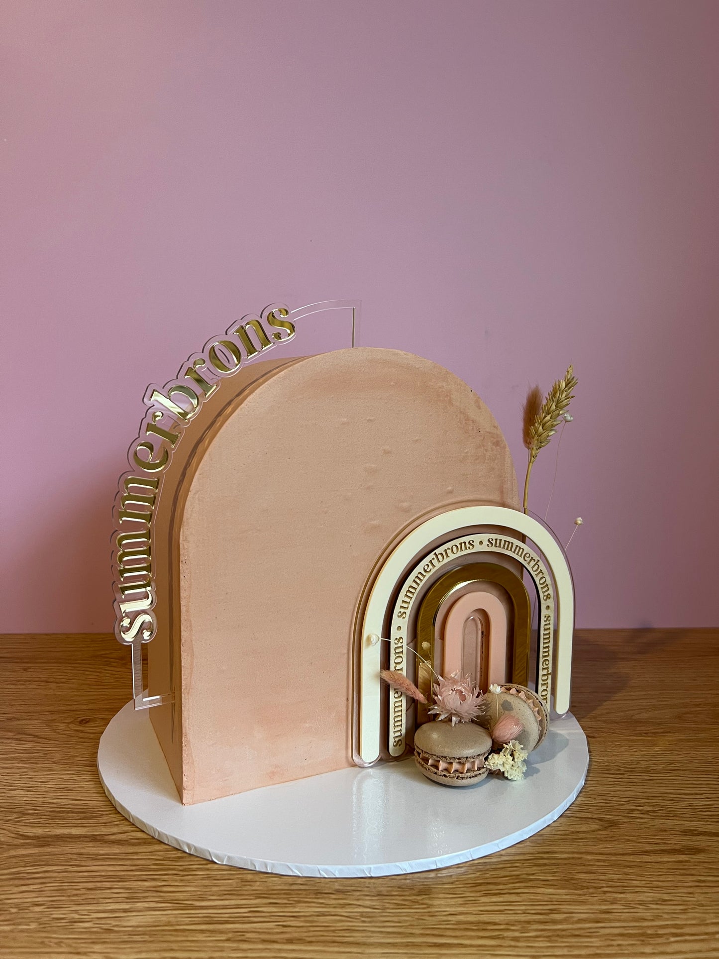 Arch Cake